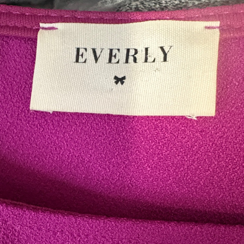 Everly Magenta Scallop Hem Long Sleeve Top SM200 - Picture 5 of 6